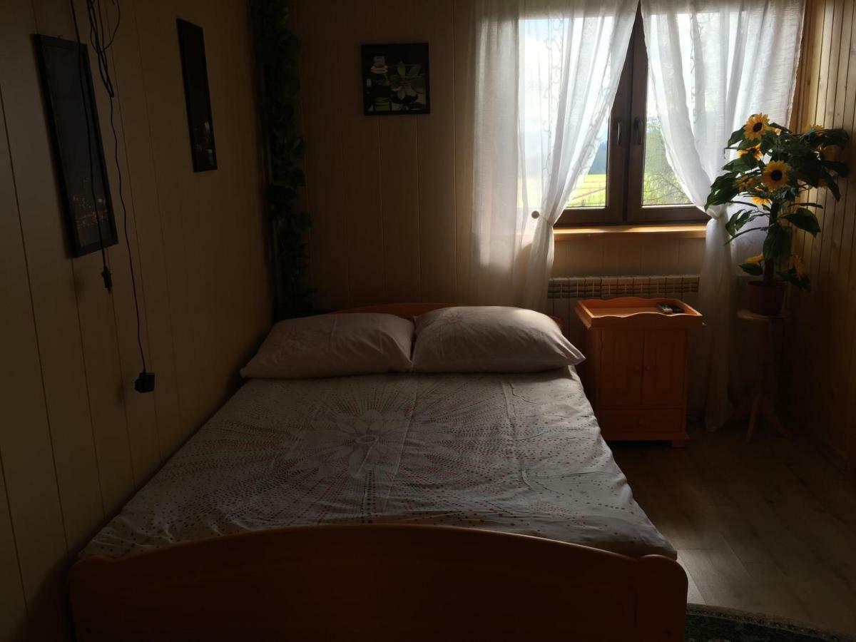Pokoje U Eli Apartment Brzegi  Ngoại thất bức ảnh