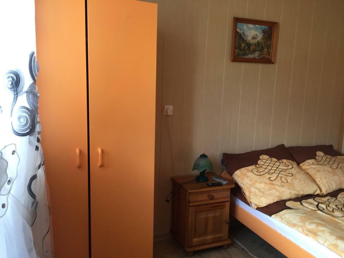 Pokoje U Eli Apartment Brzegi  Ngoại thất bức ảnh