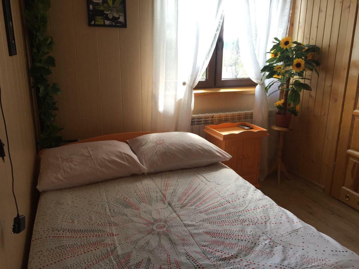 Pokoje U Eli Apartment Brzegi  Ngoại thất bức ảnh