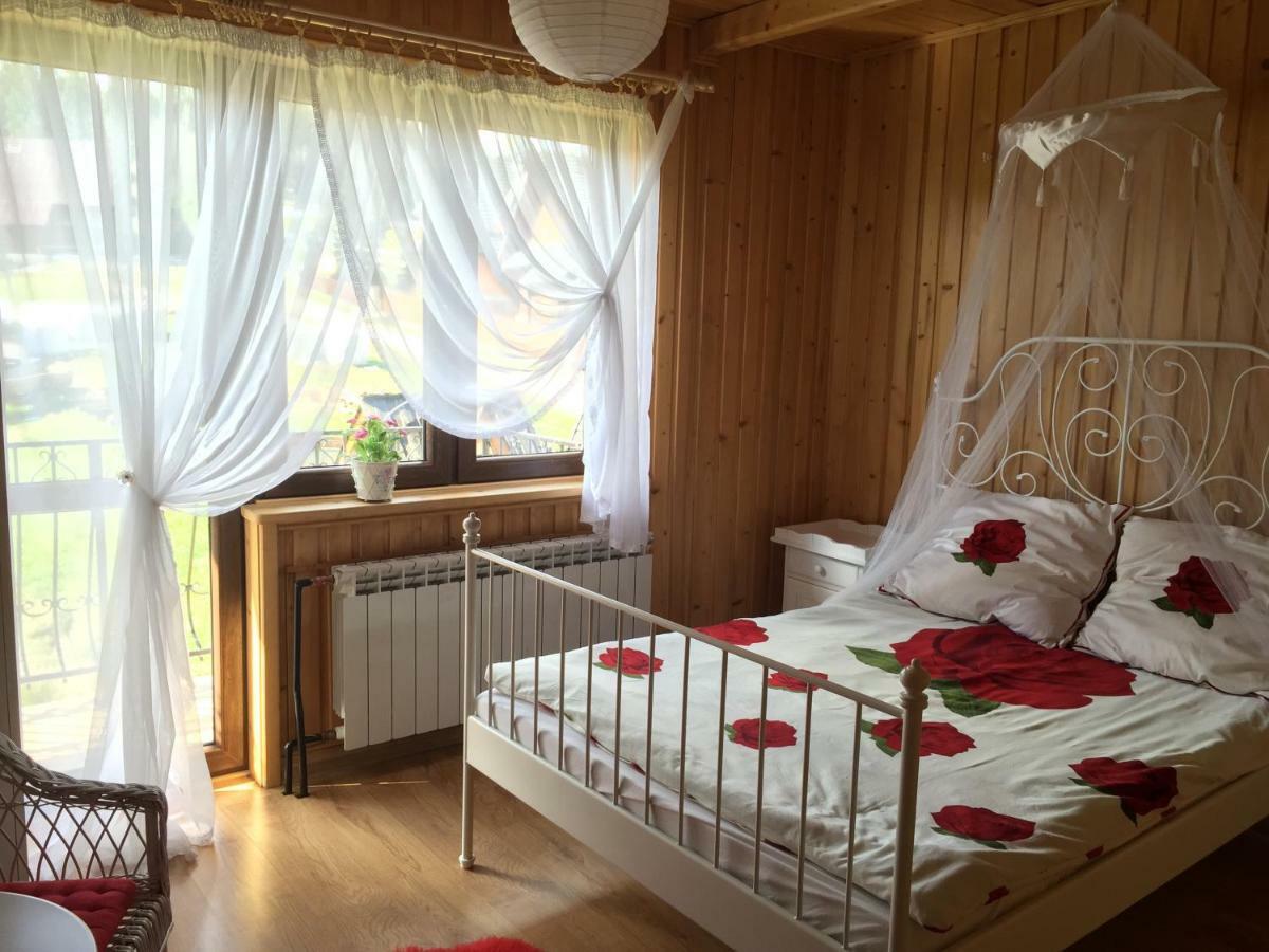 Pokoje U Eli Apartment Brzegi  Ngoại thất bức ảnh